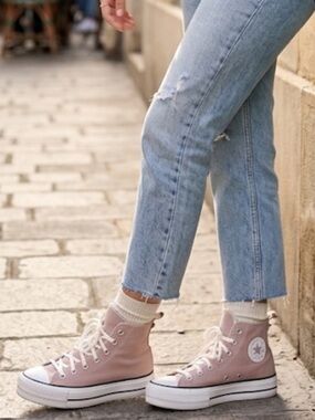 Converse Size 8 Pink High-Top Platform Sneakers
